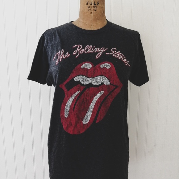 Rolling Stones Tops - The Rolling Stones LIPS Graphic Tee-Medium